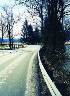A nice left-hander along the Brandywine River on Route 100. Watch out for the salt and gravel.