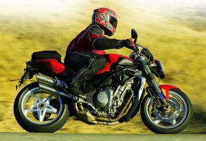 GP3Q1930 Star-spoked, polished, cast- aluminum wheels are lovely to behold, especially on the Brutale’s single-sided swingarm.