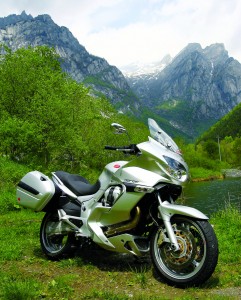 MotoGuzziNorge_24 This is no Breva 1100 with panniers attached, but a fully integrated, well-thought-out touring machine with a mountain of Italian style.