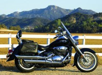 Take a walk around the Boulevard and you’ll see how this 805cc midsized cruiser can be mistaken for being at least 1,000cc.