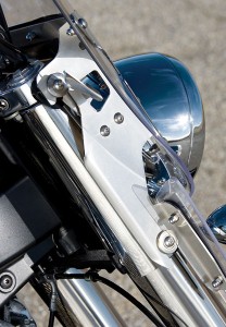 2008-Triumph-Rocket-III-Touring-Motorcycle-Test-Tuttle-06 Triumph Rocket III Touring windscreen