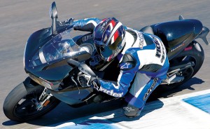 2008-BUELL-1125R-Motorcycle-Review-Siahaan-06 2008 Buell 1125R on the track