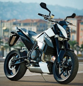 2008-KTM-690-Enduro-Motorcycle-Review-Natt-09 The 690 Duke