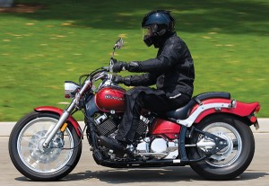2008-Star-V Star-Custom-Motorcycle-Test-Stermer-01 2008 Star V Star 650 Custom action