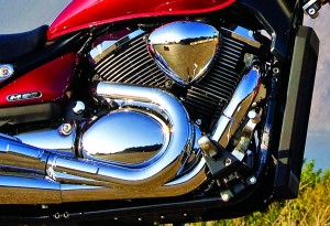 M90 engine Sinuous headers and lots of chrome keep visual appeal high. Fuel-injected, 1,462cc V-twin has four valves per cylinder and a 9.5:1 compression ratio.