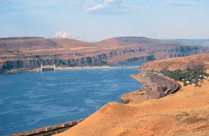 Bridge in Wishram, Washington Bridge in Wishram, Washington