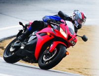 The new CBR600RR ABS comported itself well enough on the wet track, but I regret not having a chance to test its full capabilities.