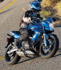 2009 Kawasaki ER-6n in action
