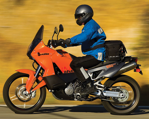 2007-KTM-990-Adventure-Motorcycle-Test-Stermer-031.jpg