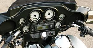 2010 Harley-Davidson Street Glide vs. 2010 Victory Cross Country 2010 Harley-Davidson Street Glide fairing, dash and guages