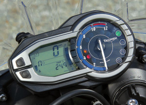 2011 Triumph Tiger 800 instruments