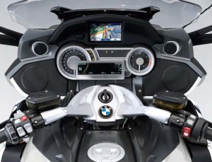 2012 BMW K1600GTL gauges