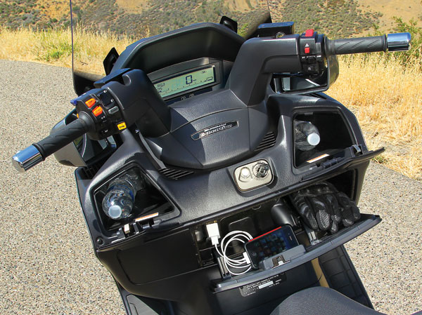 Dash-and-compartments11.jpg