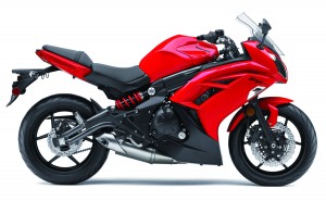 Beauty right All-new bodywork—every last piece—is more aerodynamic and helps the middleweight Ninja 650 resemble its bigger brethren such as the ZX-14R. Windscreen is height-adjustable 2.5 inches, seating is fairly relaxed and mirrors are actually functional.