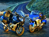 You can rack up miles smoothly, swiftly and comfortably on both, but you’ll come away with different impressions. The K 1600 GTL will thrill you; the Gold Wing will pamper you.