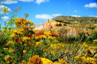 Spectacular scenery along the gravel road to Ghost Ranch.