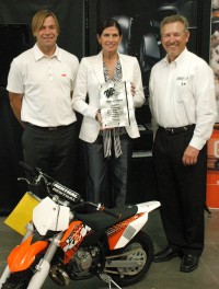 bono-mack-chairmans-award