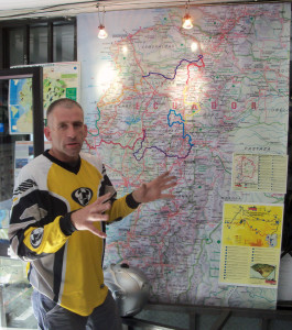 COURT RAND MAP-WEB åCourt Rand is the riding force behind Ecuador Freedom Bike Rental. A transplanted American who speaks Spanish, French and Boston English, he knows more about Ecuador than Garmin.