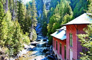 The brick edifice of the old Metaline Falls powerhouse still sits proudly in the gorge that runs under SR 31.