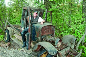 Ron checking out a vintage Valdez Trail freight truck at Rika’s Roadhouse.