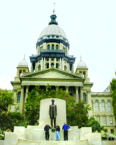 Honest Abe welcomes (left to right) Jody Lutker, Dan Nelson and Rick Windham to Springfield, Illinois. (PHOTO BY RICK WINDHAM)
