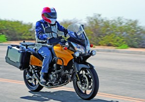 This looks like a working motorcycle, like a quarter horse is a working horse! It sits right, it’s practical and the author is relaxed and comfortable on it.