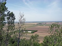From Murray Hill Overlook, we observe the vastness of the Missouri River Valley.