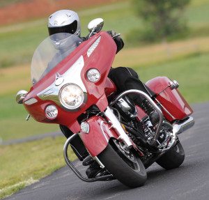 Bold and unexpected, the 2014 Chieftain is the first-ever Indian offered with a fairing and hard saddlebags.