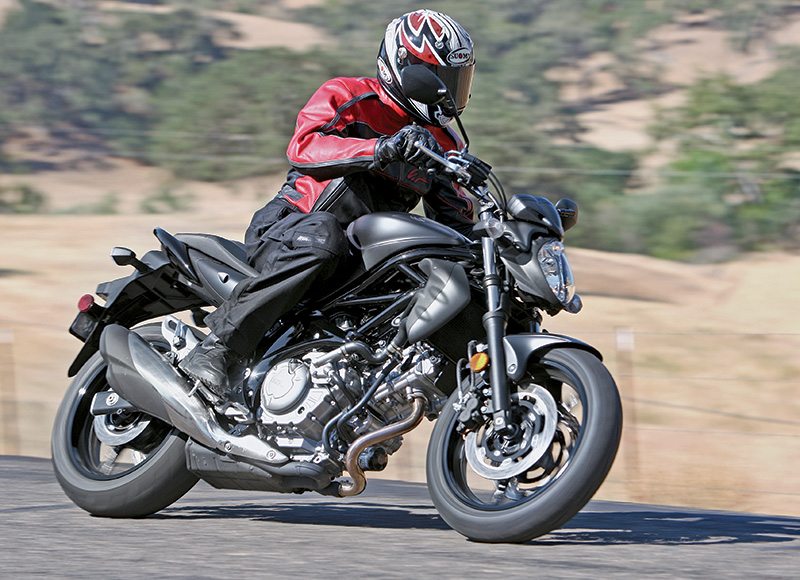 2013 Suzuki SFV650 Action
