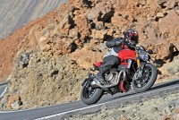 Ducati Monster 1200 S