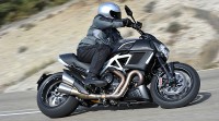 The 2015 Ducati Diavel Carbon offers more performance, comfort and style.