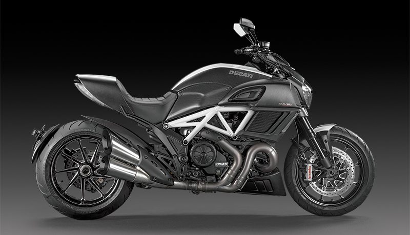 2015 Ducati Diavel and Diavel Carbon