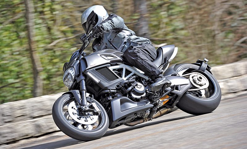 The updated Diavel improves the bike’s cruiser comfort while enhancing its sportbike power and handling.