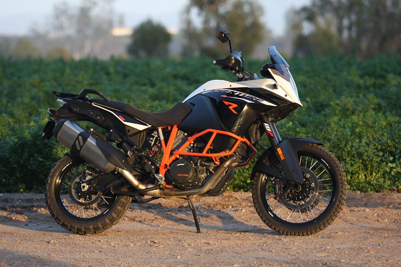 [Imagem: 2014-KTM-1190-Adv-R-beauty.jpg]